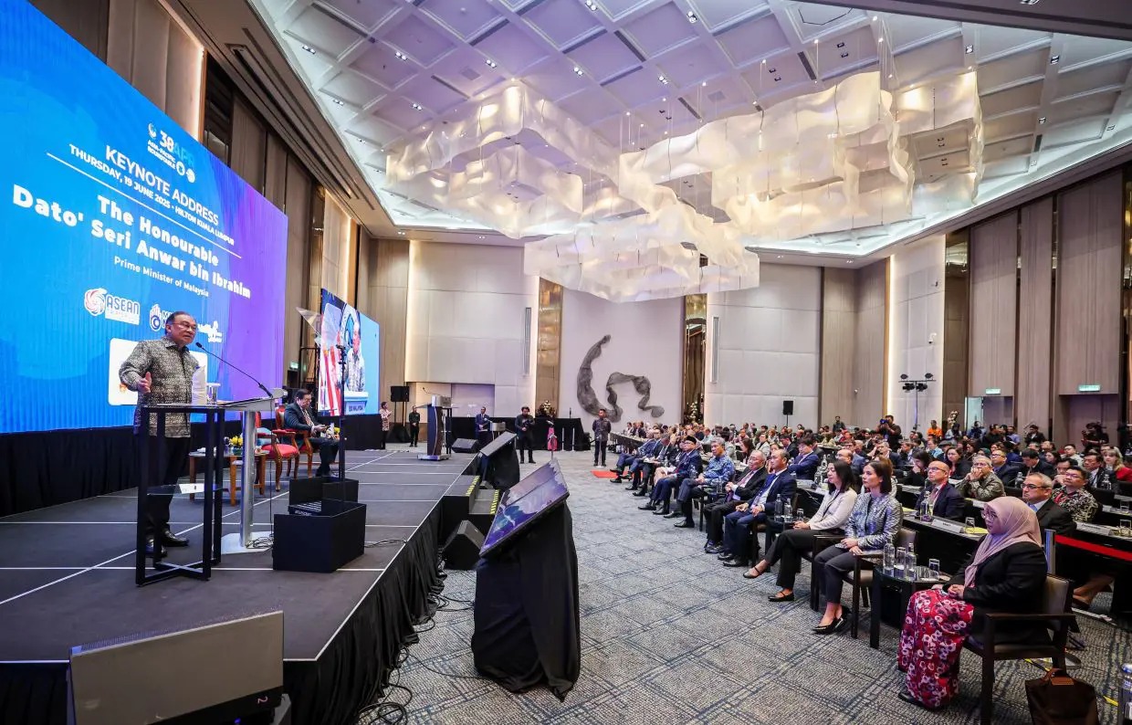 மியன்மார் நெருக்கடியில் ஆசியான் மௌனம் காப்பது சரியல்ல: பிரதமர் அன்வார் 