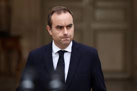 பிரான்சில் அரசியல் நெருக்கடி: புதிய பிரதமர் செபாஸ்டியன் பதவி விலகினார் 