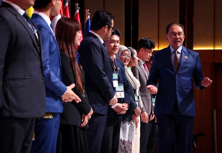 இளைஞர் பிரச்சினைகளை நிவர்த்தி செய்வதற்கான ஒரு முக்கியமான கட்டமைப்பாக ஆசியான் இளைஞர் செயல் திட்டம் உள்ளது: பிரதமர்